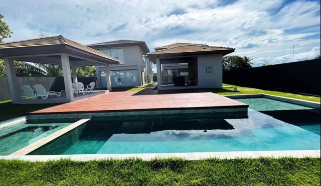 House with a pool on the best beach in Itacimirim! in camaçari