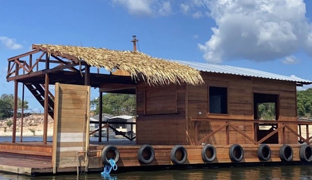 Houseboat - A Unique Experience in Manaus