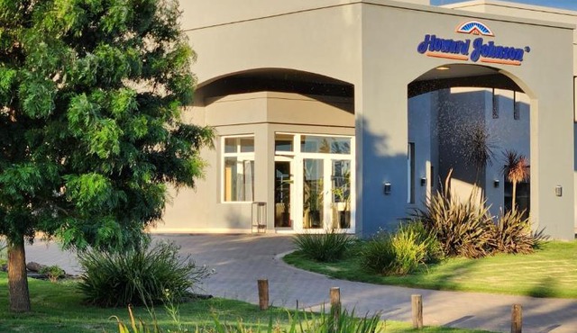 Howard Johnson Hotel & Resort Funes