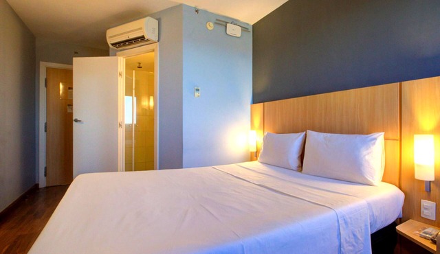 ibis Vitoria Praia de Camburi in Vitoria