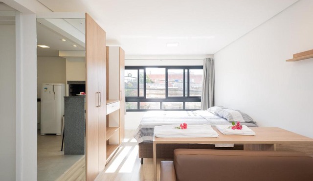 ILLIE Stays, Loft no Centro, Próximo a Ucpel com Garagem e elevador