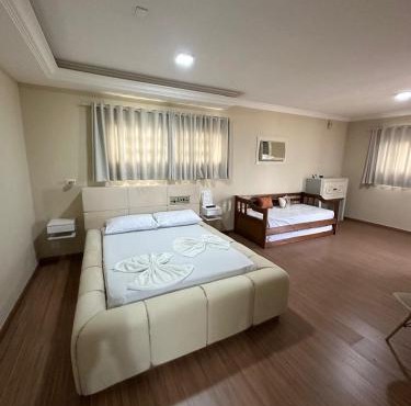 Johnnys motel hotel