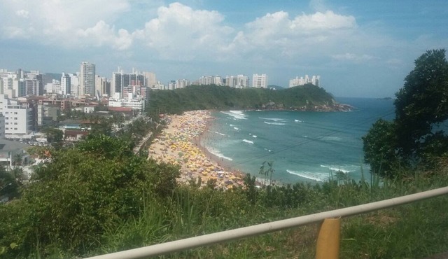 Kit 2 Blocks from Tombo Beach (Air Conditioning, Wi-Fi, 1 Parking Space)