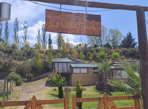 La Antonia, cabaña al pie de la montaña