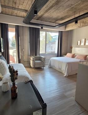 La Belle San Isidro Lofts