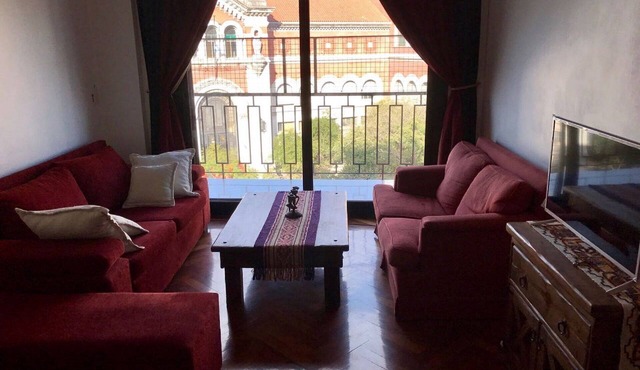 Large, Comfortable Apartment in the Heart of BA!