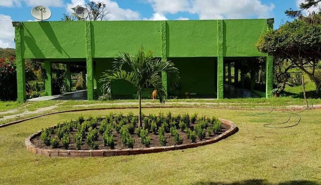 Large country house for seasonal rental on a farm in Camocim de São Félix.