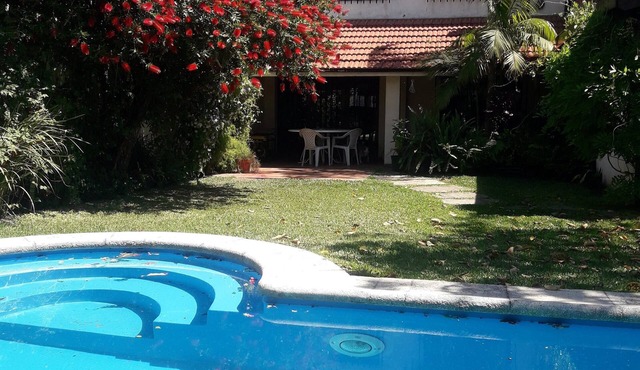 Large family house with pool in quiet neighborhood
