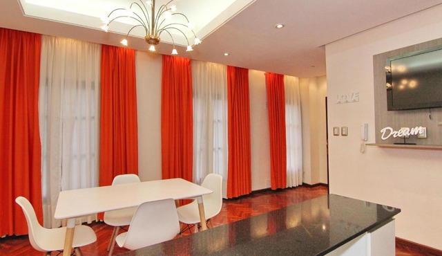 Las Piedras Design