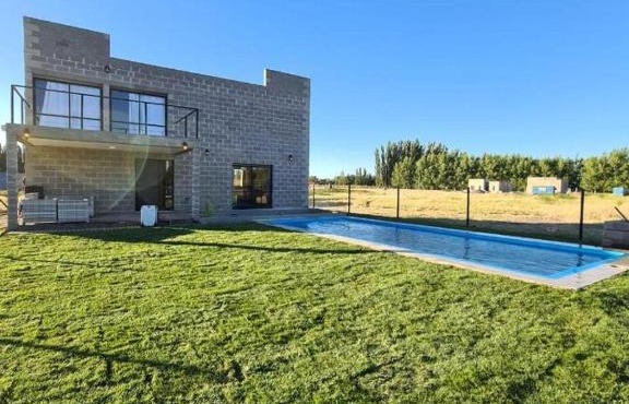 Loft con Piscina frente al Río Negro