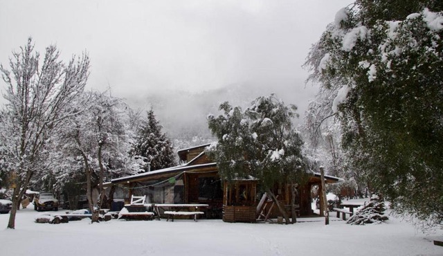 Los Coihues camping & hostel