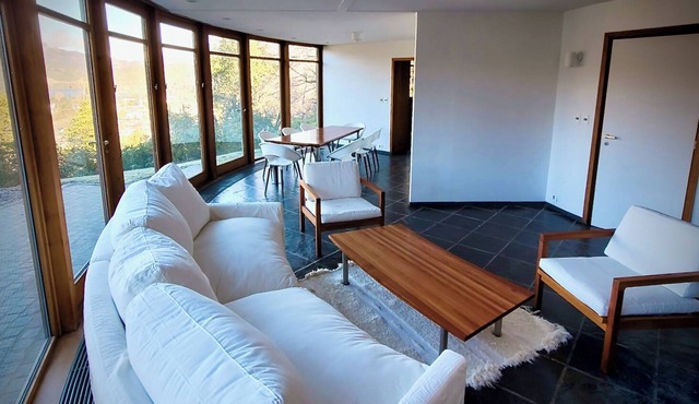 Luxury Mountain Retreat, Breathtaking Lake and Mountain Views in SMA