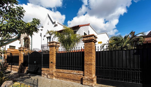 LUXURY HOUSE VILLA DEVOTO