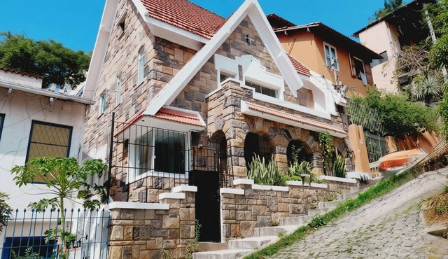 Luxury Private Villa in Copacabana 4 Bedrooms Hot Tub Walk to Beach