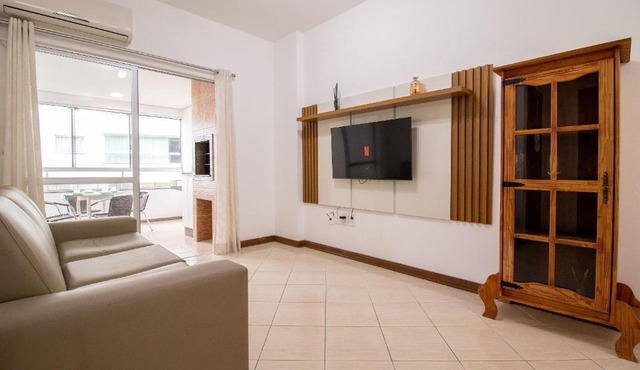 MNT51 - Churrasq, Climatizado, 2 Dorm, Garagem