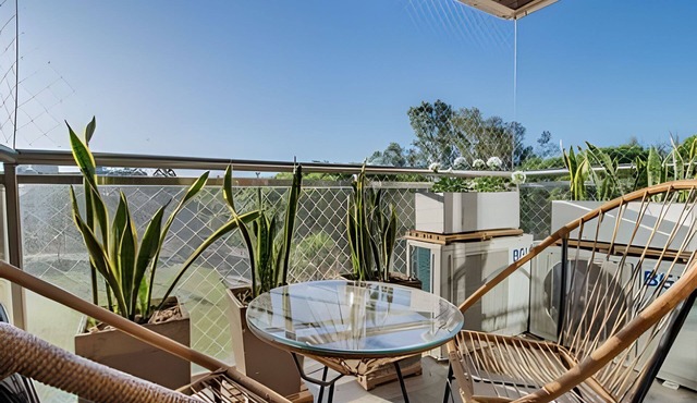 Modern and Spacious 3 BR, 2 Terrace Close to Parks