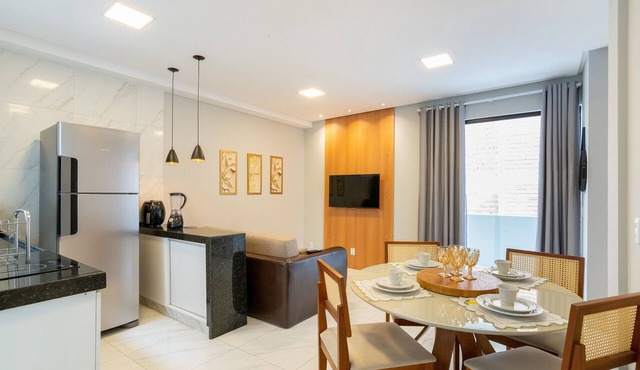 Modern & Comfortable 2-Bedroom Apartment with Suite, AC, and BBQ - Near Caruaru Shopping