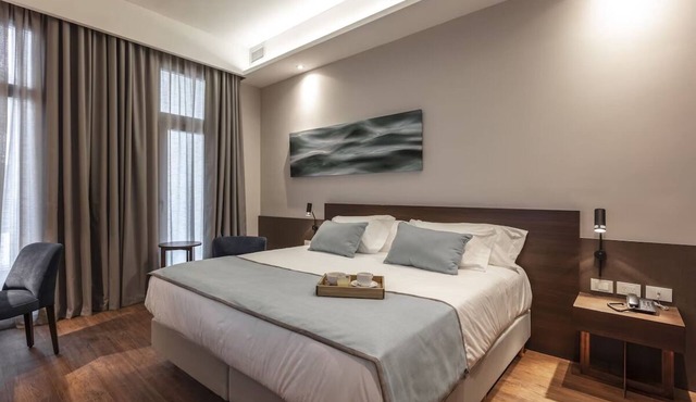Modern Room Steps from The Obelisk of Buenos Aires & Colon Theater – 5 Min Walk