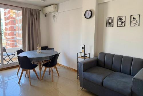 Monoambiente centrico con balcon y pileta