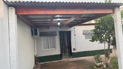 Monoambiente moderno con cochera y wifi en Azul