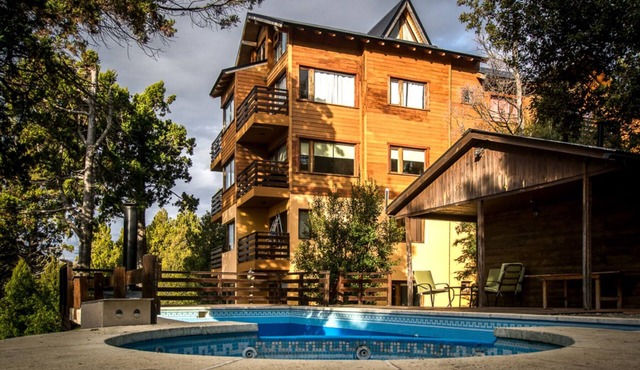Namaste apartment with pool and recreational area in Bariloche