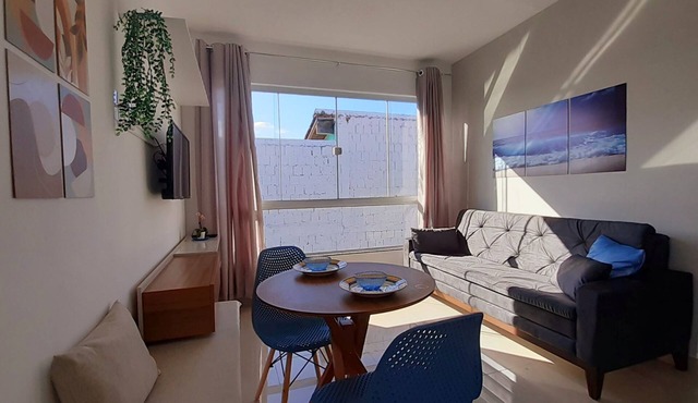 NEW and Cozy - 5 minutes from the beach!