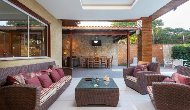 Omar do Rio - Casa Duplex Moderna com Área Gourmet e Piscina Privativa, 4 Suítes no Condomínio completo Laguna e Mare, em Manguinhos, Internet 400mbps, Smart TV e Garagem - CLM 20 in Búzios