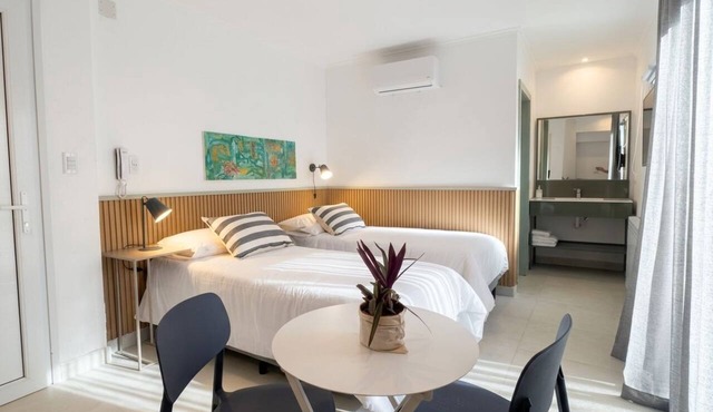 One-bedroom apartment | Semi-central location with a garage in Azul