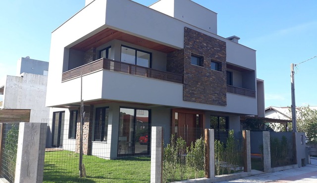 panoramic house near the beach