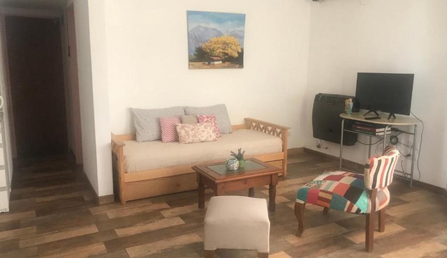PAZ EN LA CIUDAD, en el centro, con WIFI y cochera privada