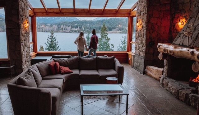 Peninsula Petit Hotel