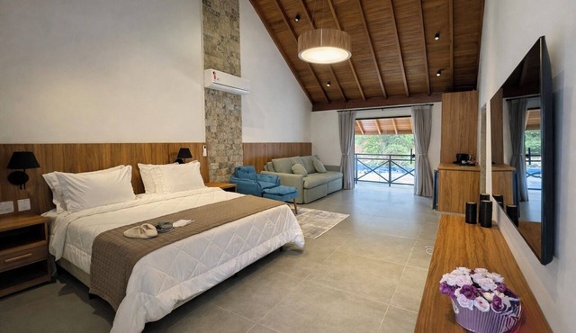 Pequena Suíça Hotel Boutique in Chacara