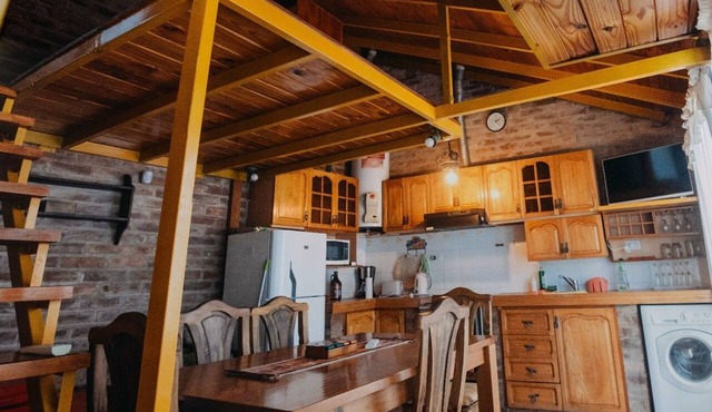 PetFriendly Loft in Maipú near wineries and vineyards, with garden and parking space.