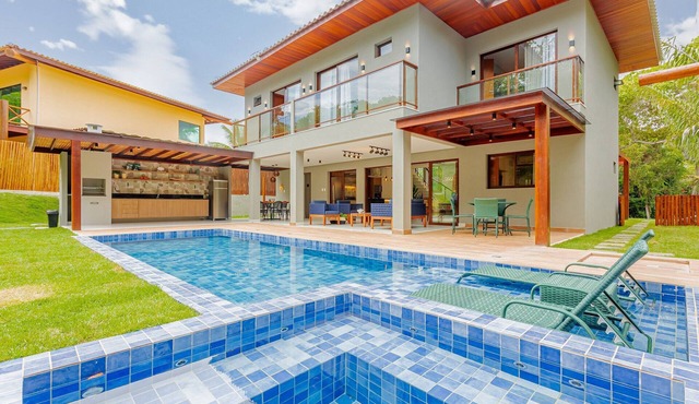 PF107 House 5 Suites Swimming Pool with Hydro AQ