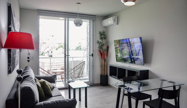 Premium 1 Bedroom Rooftop Pool Panoramic View Grill Best location