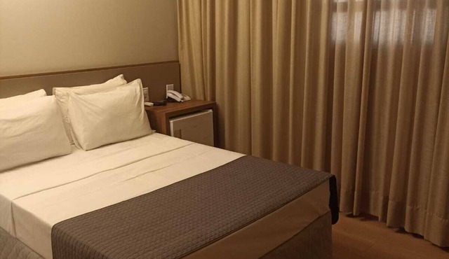 Premium Hotel
