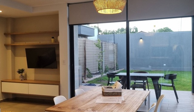 Private House/Views, Garden and Sunsets in Mendoza!