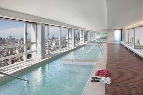 Quartier San Telmo Luxury Pool Gym & Spa, piscina climatizada