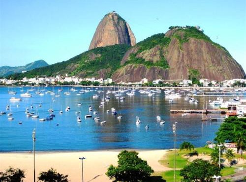 Quarto Econômico Compartilhado - Botafogo