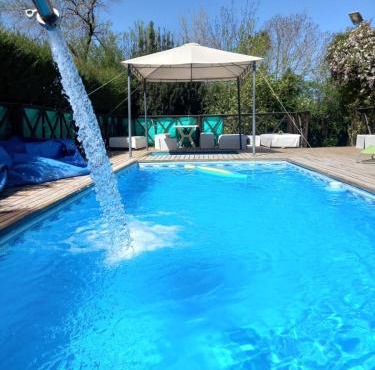 Quinta en Lobos para 10 personas con pileta Climatizada
