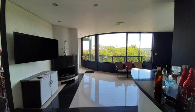 Relaxation and a home office. A comfortable and safe space! in São Leopoldo