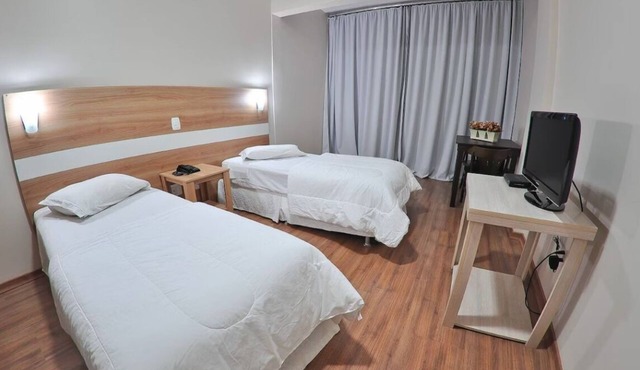 Relaxing Room w/Parking l Close to Marechal Square Attractions