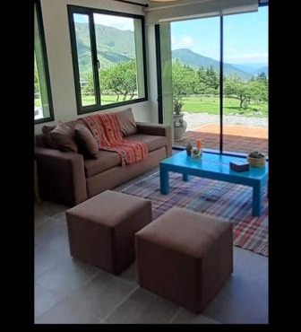Reposo entre Montañas