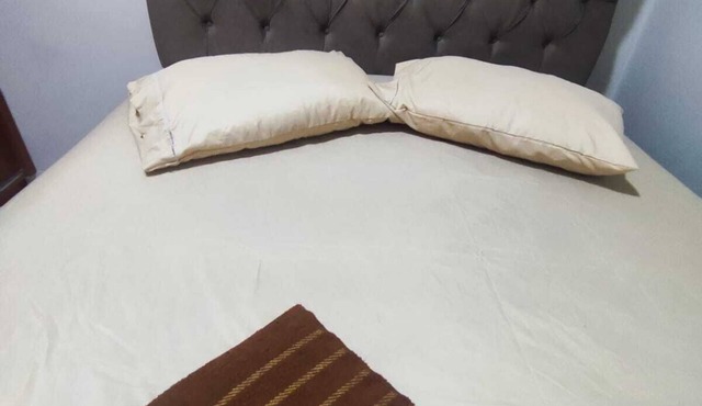 Room with private bathroom in a complete apartment in Santa Mônica Uberlândia