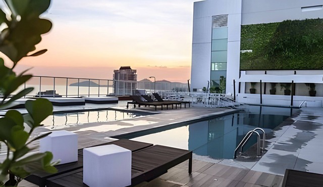 SHB - Sophistication, Sea View and Pool! in Santos