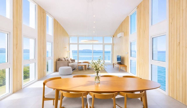 Signature Lake View Luxury Residences M32