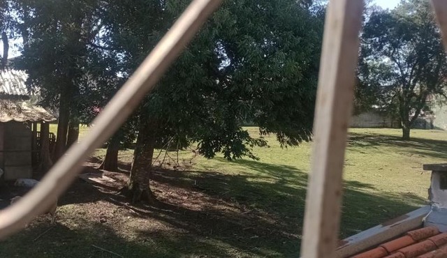 Sobrado em ambiente familiar silencioso