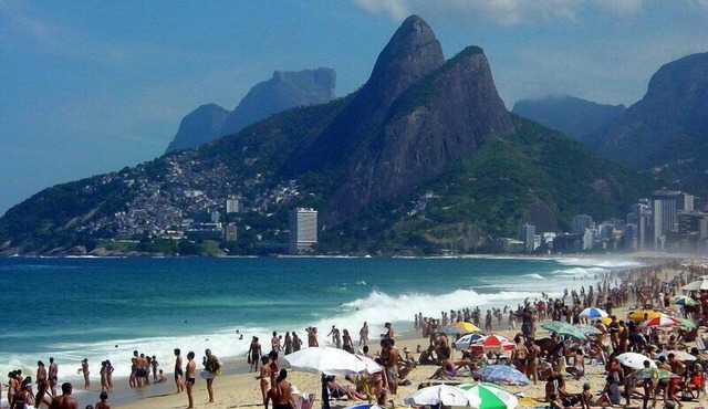 Spacious 2BR in Rio's most upscale neighborhood! Best value in Luxurious Leblon!