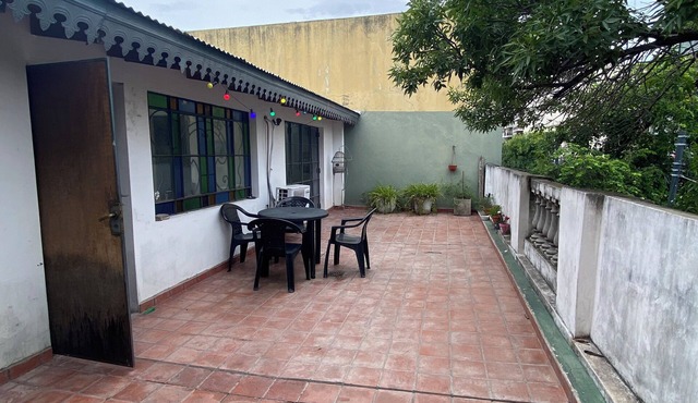 Spacious 4-bedroom apartment with WiFi, AC in beautiful Buenos Aires