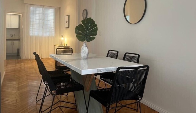 Spacious apartment in the heart of Recoleta